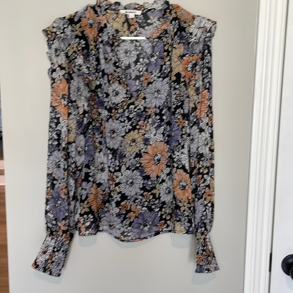 BB Dakota Floral Me Not Top - Picture 5 of 13